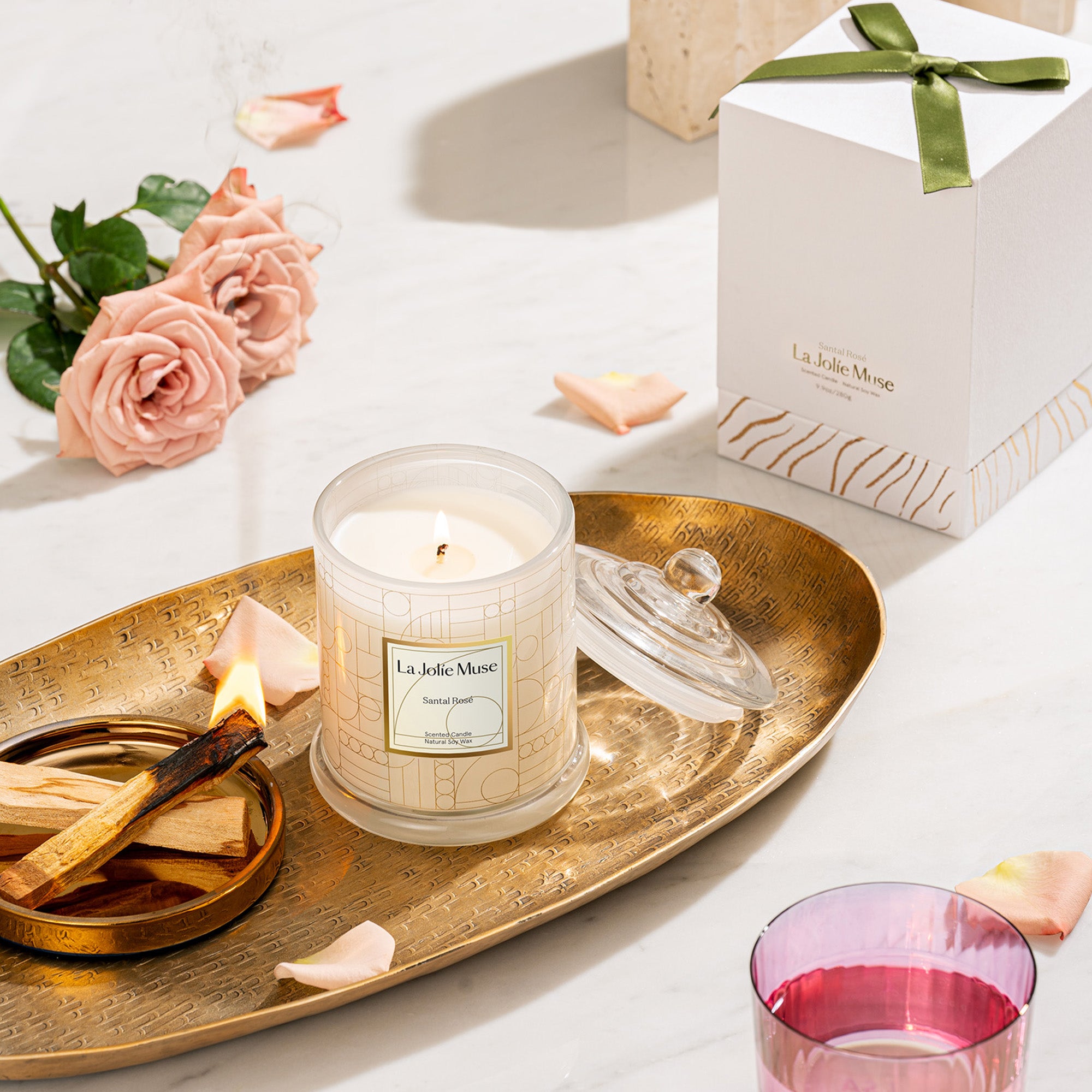 Roesia - Santal Rosé 10oz Candle Candles 5_2df41490-7c57-4e11-b37a-fcbe8414b445 La Jolie Muse
