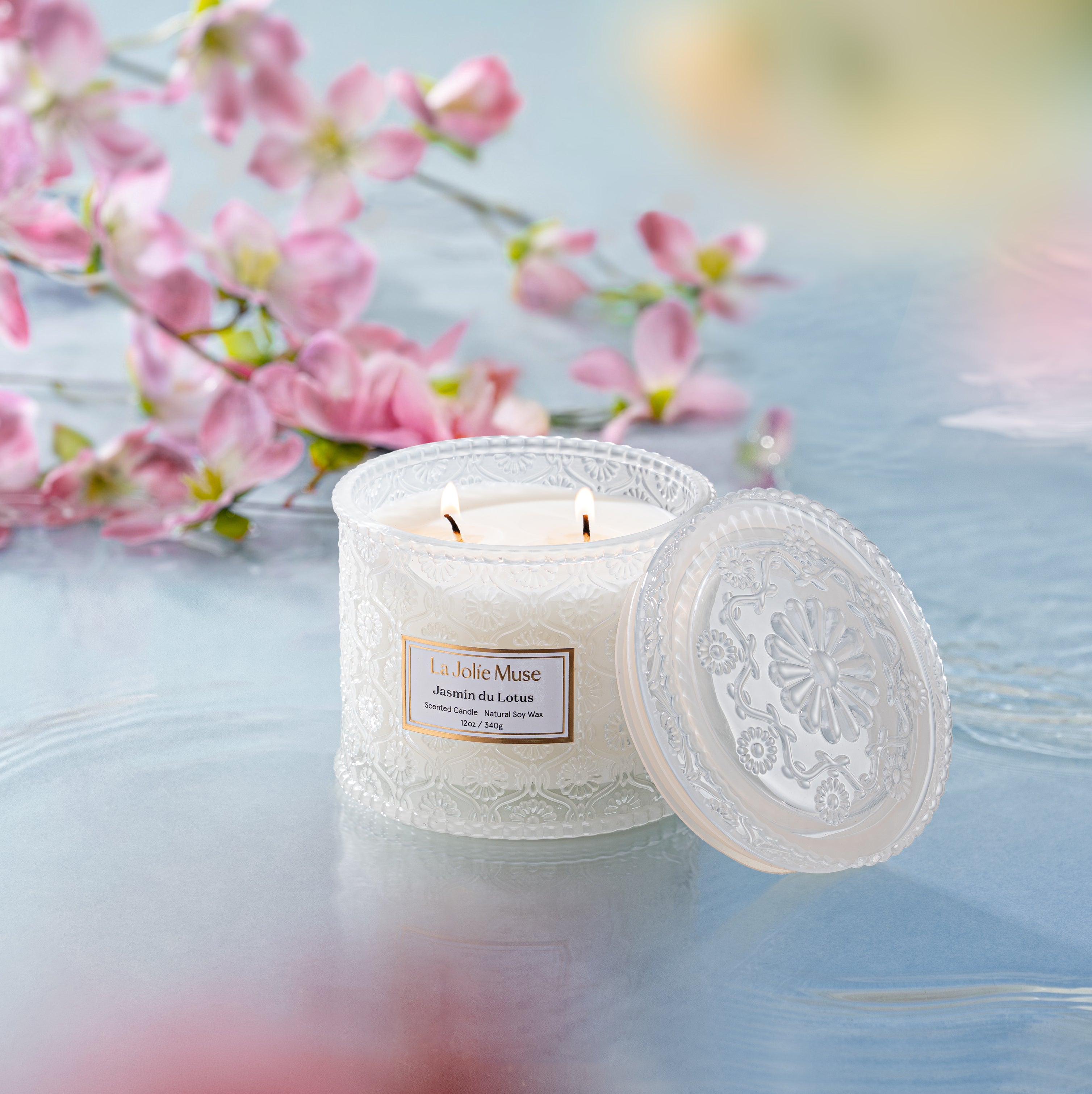 Maelyn - Jasmin du Lotus 12oz Candle Candles Maelyn_JasminduLotus_PDP_12oz_3 La Jolie Muse