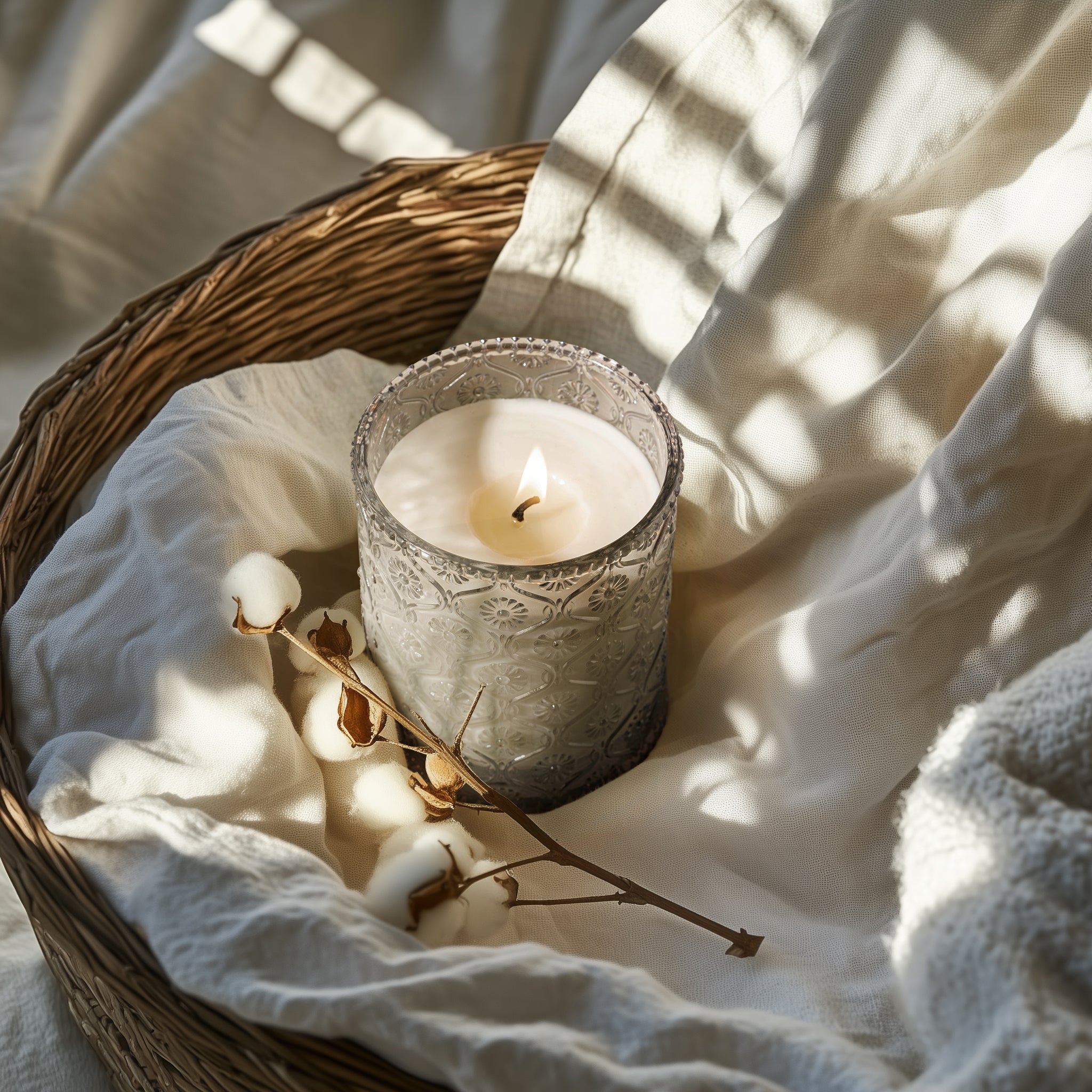 Maelyn - Linen Cotton Oasis 6oz Candle Candles Maelyn_LinenCottonOasis_PDP_6oz_3 La Jolie Muse