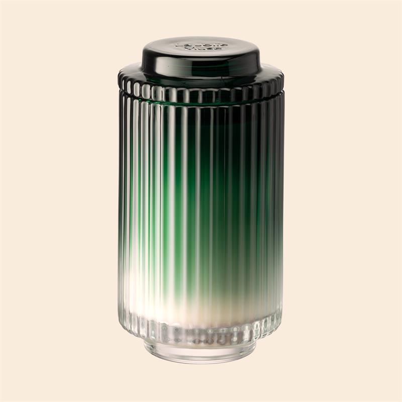 Amélie - Pomegranate & Pine 19oz Candle Candles 1_21_01b1d0c9-ae60-4758-a8a0-1456aa2a0fdc La Jolie Muse