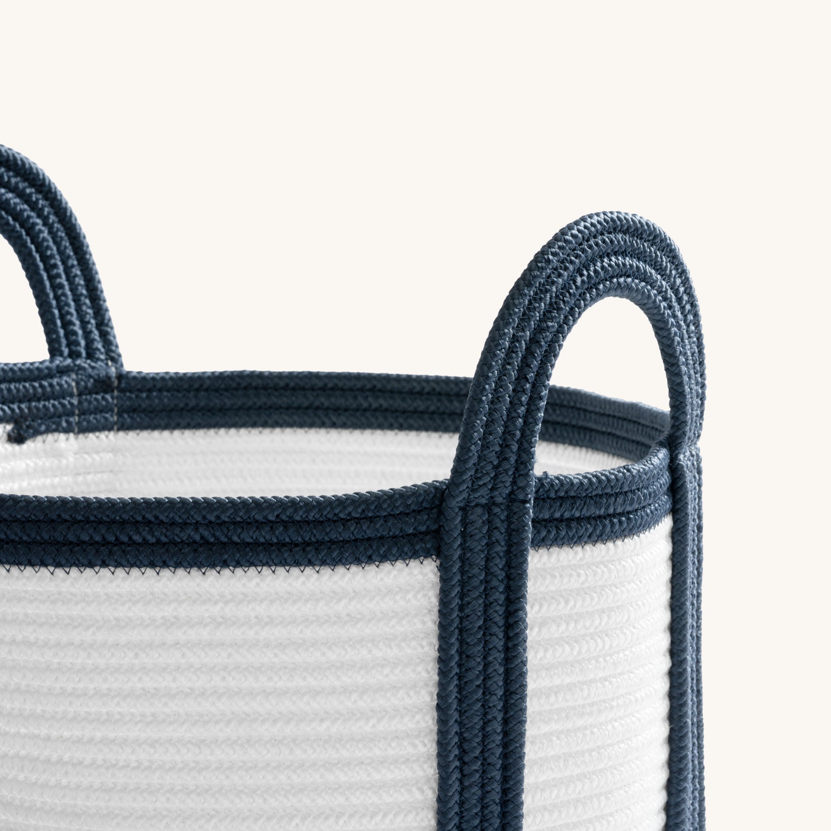 Lumière - Pearl Polypropylene Rope Round Laundry Basket M 5_6fa1a445-8696-4b47-a55d-48488c4ecb9c LA JOLIE MUSE