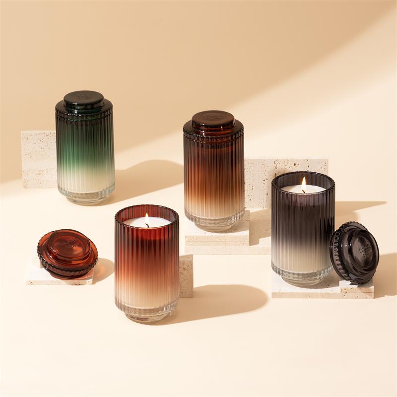 Amélie - Pomegranate & Pine 19oz Candle Candles 6_6_582f28c7-aadb-4ed2-ad7e-ac2e5f74057b La Jolie Muse
