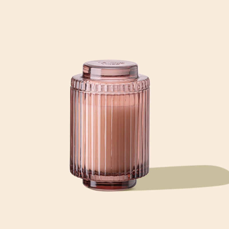 Product Shot of Amélie - Santal Rosé 7oz candle in the middle