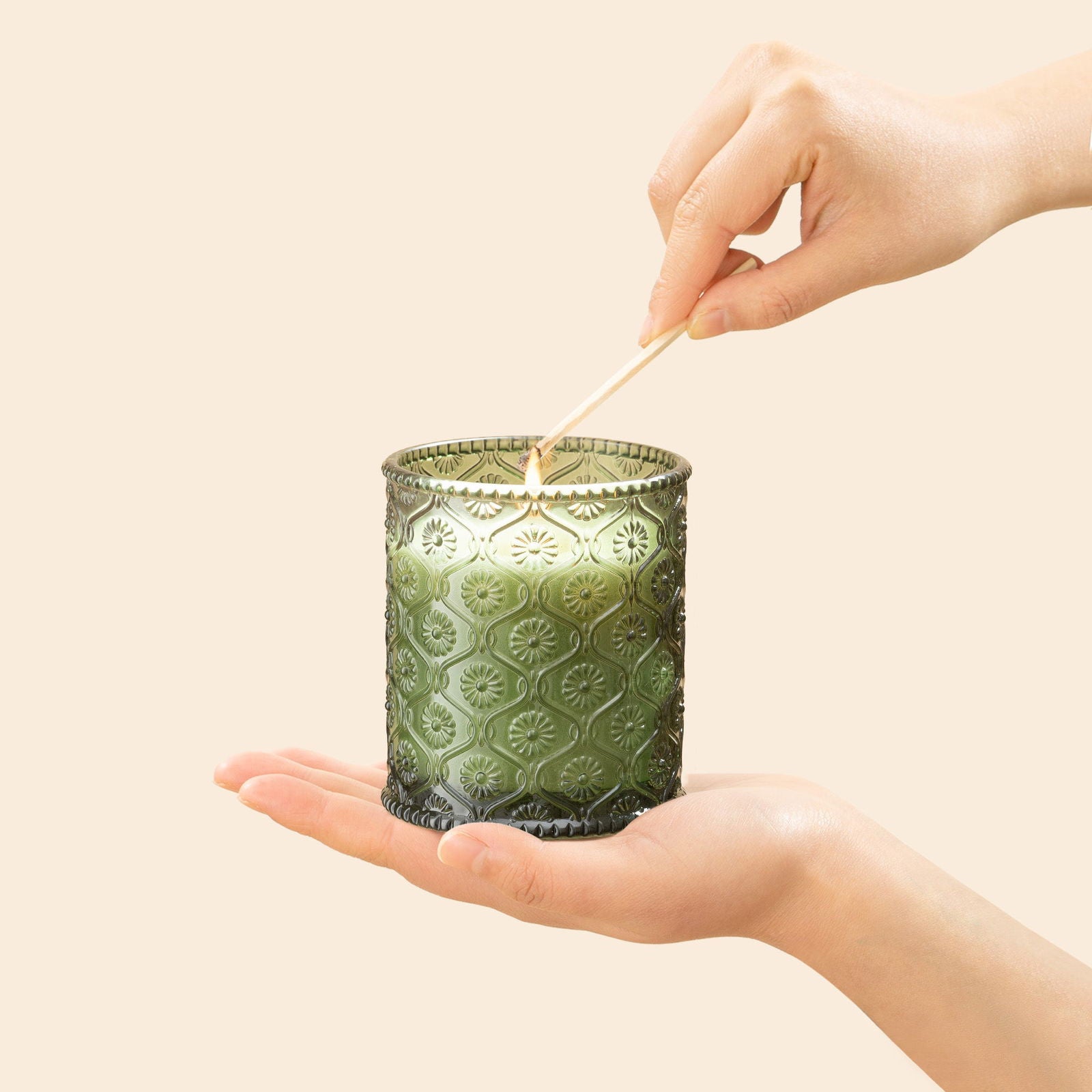 Maelyn - Pomegranate & Pine 6oz Candle