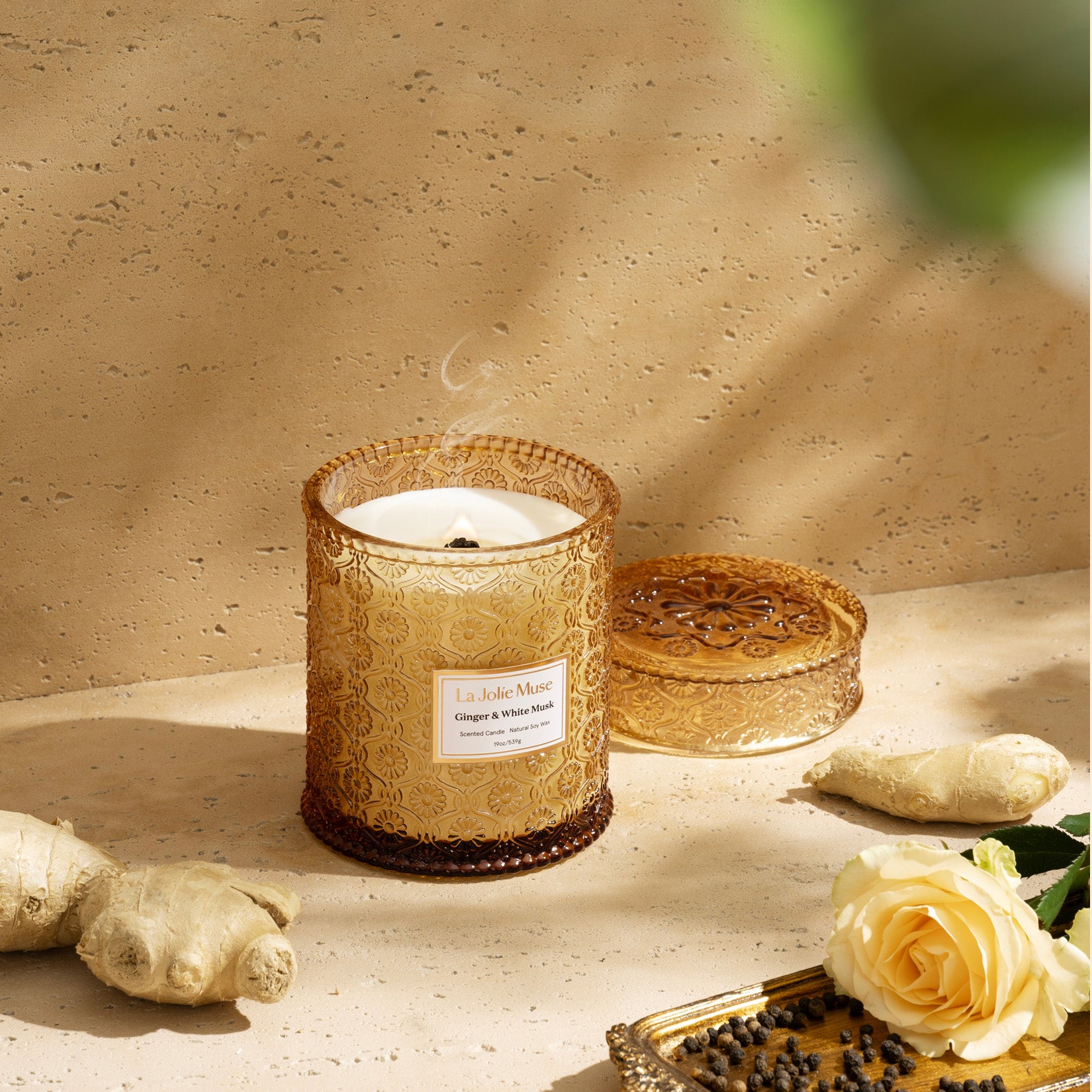 Maelyn - Ginger & White Musk 19oz Candle Candles Maelyn_GingerWhiteMusk_PDP_19oz_3 La Jolie Muse