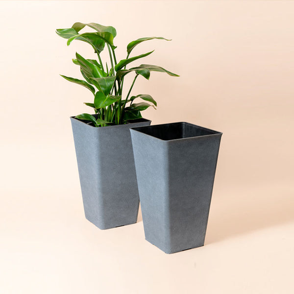 La Jolie Muse Tuileries Speckled 20 inch Matte Planter, Black, Set of 2