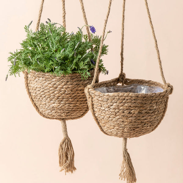 https://lajoliemuse.com/cdn/shop/products/Seagrass-Brown-Hanging-Planters-Two_grande.jpg?v=1643168417